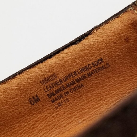 Sofft‎ Brown Suede Leather Pumps Kitten Heels Bronze Mini Stud Bow Size 6 Comfy - Picture 13 of 14